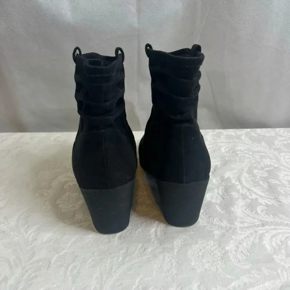 Arizona Jeans Black Scrunch Ankle Heeled Bootie Size 10‎
